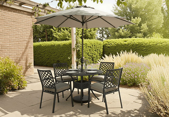 Image of Hartman Avebury 4 Seat Dining Set in Antique Moss / Wheatgrass