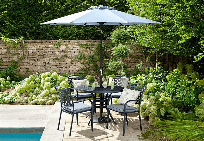 Image of Hartman Berkeley 4 Seat Round Dining Set in Antique Grey / Platinum