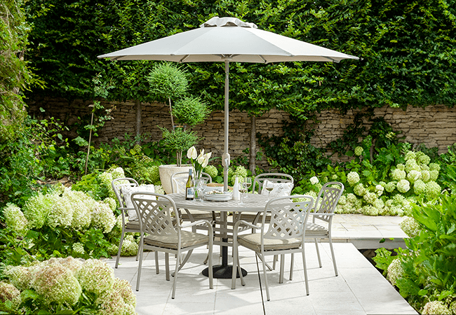 Image of Hartman Berkeley 6 Seat Round Dining Set in Maize / Wheatgrass