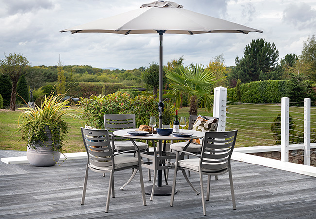 Image of Hartman Lyra 4 Seater Dining Set in Crimini / Moon