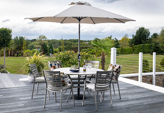 Image of Hartman Lyra 6 Seater Dining Set in Crimini / Moon