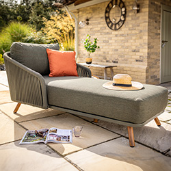 Image of Hartman Eden Lounger in Moss/Juniper
