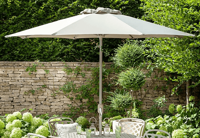 Image of Hartman 2.5m Traditional Parasol in Wheatgrass