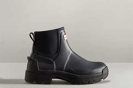 Image of Hunter Women's Balmoral Field Hybrid Chelsea Boots - Navy