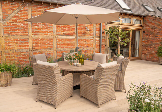Image of Kettler Derwent 6 Seat Dining Set with Parasol