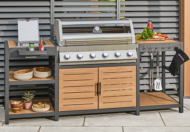 Image of LG Sanctuary Oak 6 Burner Outdoor Kitchen in Oak