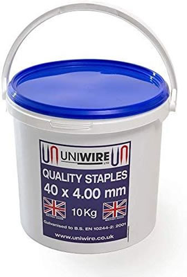 Image of 10Kg Tub of Galvanised Fencing Staples, 40 x 4mm