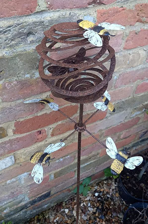 Image of 3D Bee Hive Spinner Border Stake With 4 Bees Spinning Round The Hive - 120cm