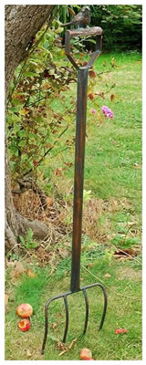 Image of Cast Iron Bird on a Garden Fork Sculpture