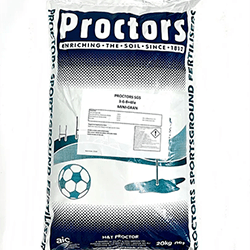Image of 20kg Sack of Proctors Autumn & Winter Lawn Feed with Iron - 571sqm coverage