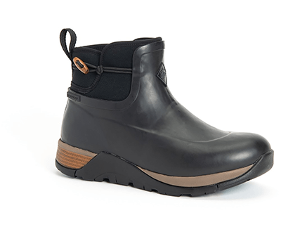 Image of Muck Boot Women's Apres Rubber Ankle Boot in Black