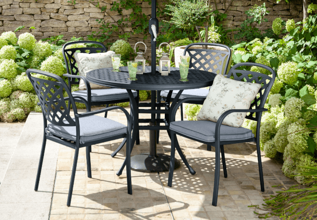 Image of Hartman Berkeley 4 Seat Round Dining Set in Antique Grey / Platinum - NO PARASOL