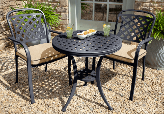 Image of Hartman Berkeley Bistro Set in Bronze / Amber